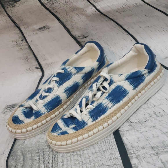 Sam Edelman Shoes - Sam Edelman blue white sneaker